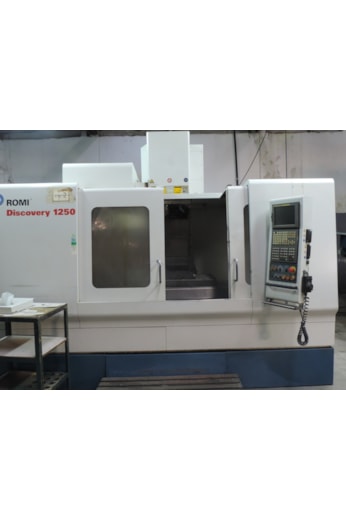Centro de Usinagem Romi Discovery 1250 - VN675 