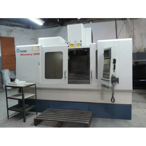 Centro de Usinagem Romi Discovery 1250 - VN694