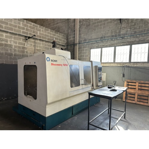 Centro de usinagem Romi Discovery 1250 - VN744