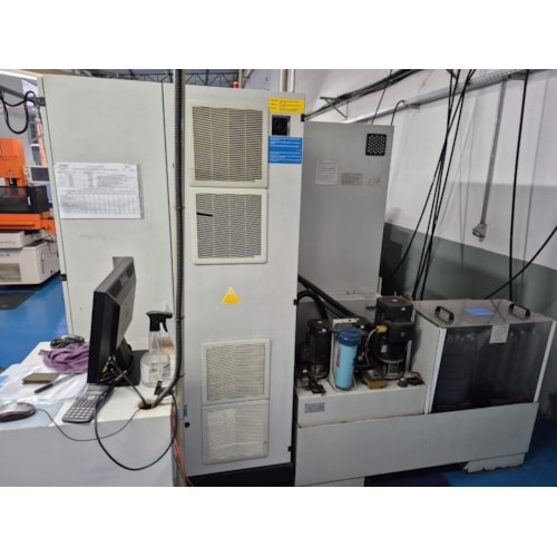 Eletroerosão a fio Charmilles Robofil 380 - VN818