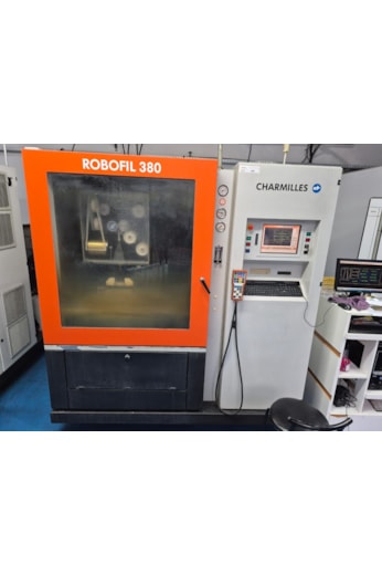 Eletroerosão a fio Charmilles Robofil 380 - VN818