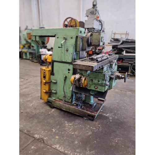 Fresadora universal U-30 Romi - FLN01