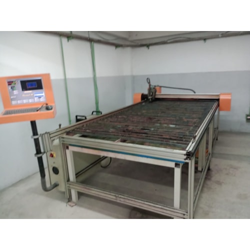 Mesa CNC de corte a plasma de 3000x1200 - VN814