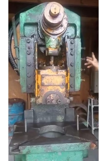 Prensa Excêntrica Gutmann 85 ton - VN887
