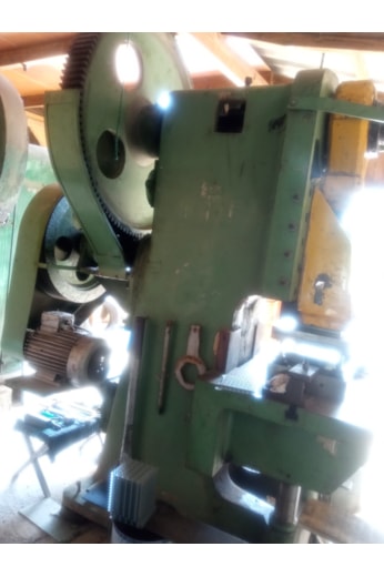 Prensa Excêntrica Ricetti 100 ton - VN886