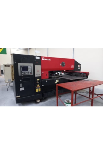 Puncionadeira CNC Amada - VN392