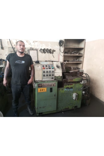 Torno automático poligon com clp especialista na fabricação de porcas de flange e pinos