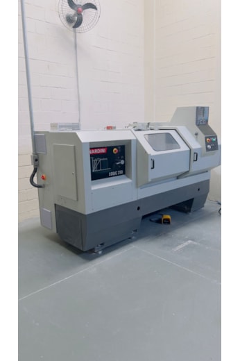 Torno CNC Nardini Logic 250 - VN864