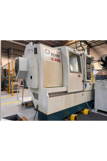 Torno CNC Romi com ferramenta acionada E280 - PUL03