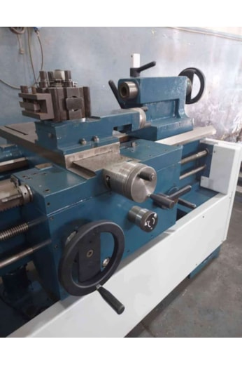 Torno Mecânico Romi E40 - VN717